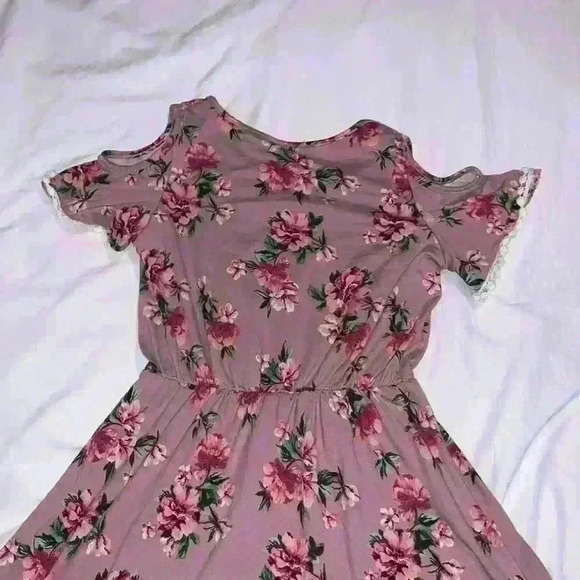 COPY - Shosho Girl Floral Dress size 7/8 - Picture 4 of 5